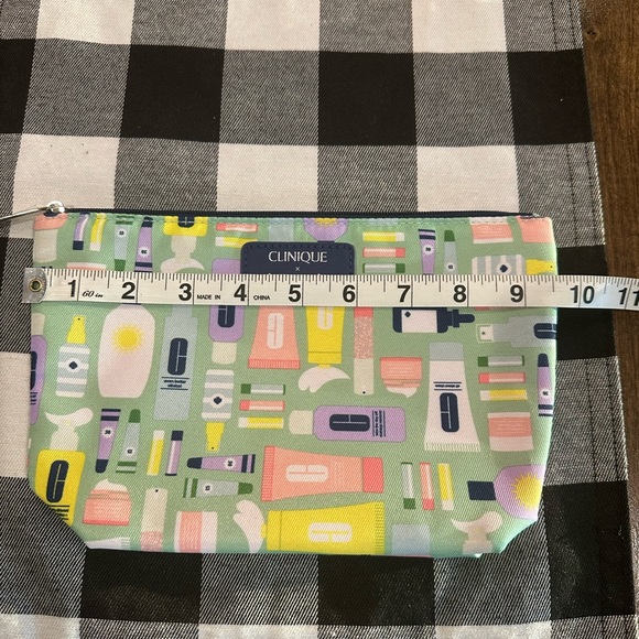 Clinique x Kate Spade makeup pouch NWOT and Clinique makeup gift set NIB - Picture 7 of 13
